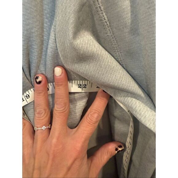 Men’s University of Michigan athletic quarter zip size medium - Picture 9 of 9